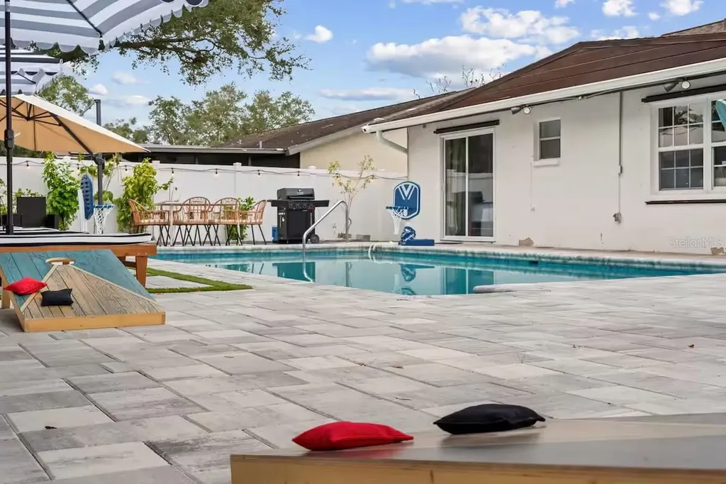1242 Whisper Drive Largo FL 33770