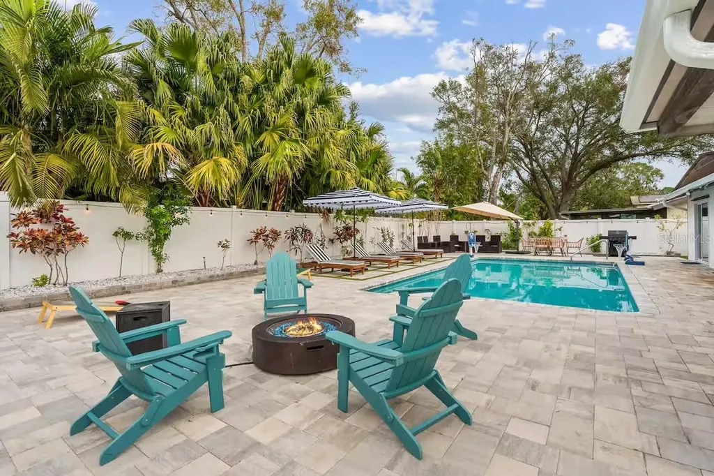1242 Whisper Drive Largo FL 33770
