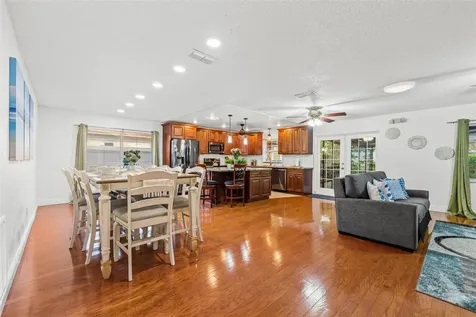 1242 Whisper Drive Largo FL 33770