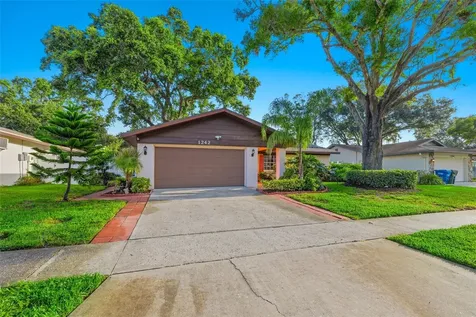 1242 Whisper Drive Largo FL 33770