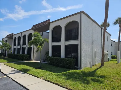 7701 Starkey Road Seminole FL 33777