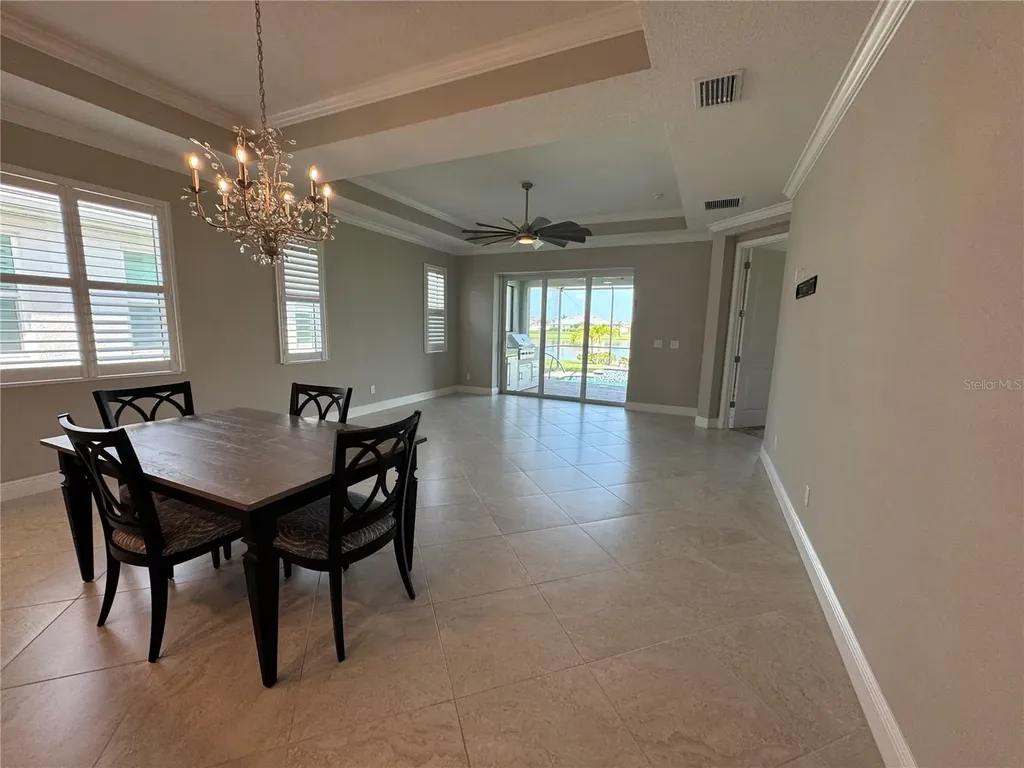 239 Okeeffe Circle Bradenton FL 34212