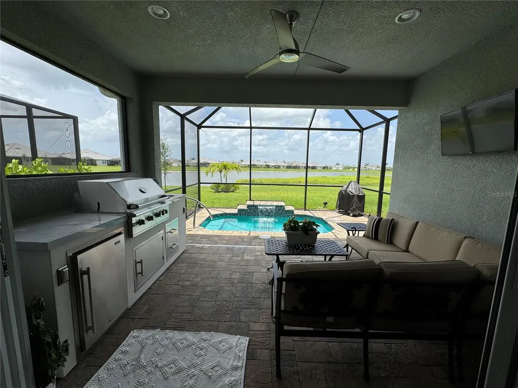 239 Okeeffe Circle Bradenton FL 34212