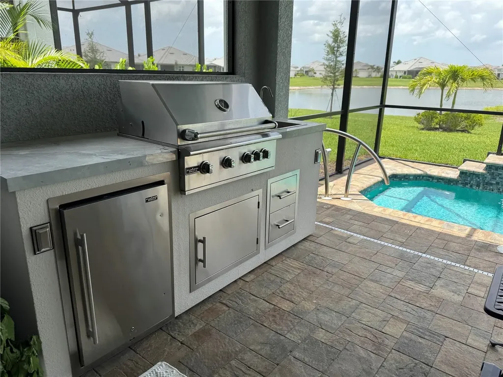 239 Okeeffe Circle Bradenton FL 34212