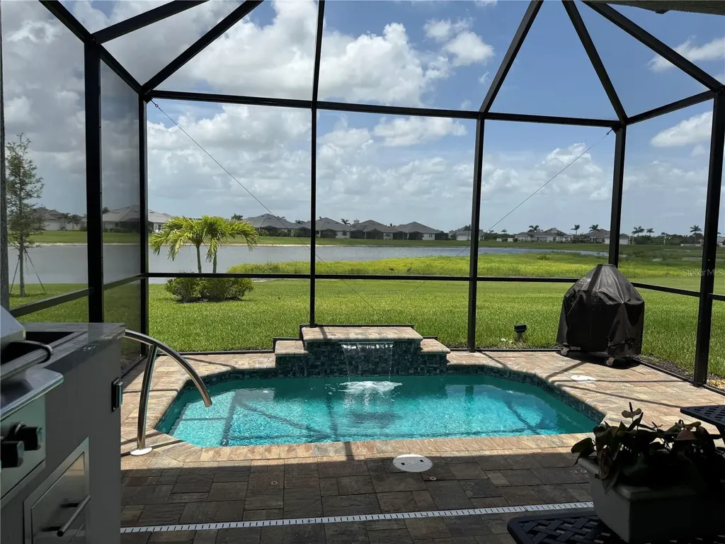239 Okeeffe Circle Bradenton FL 34212