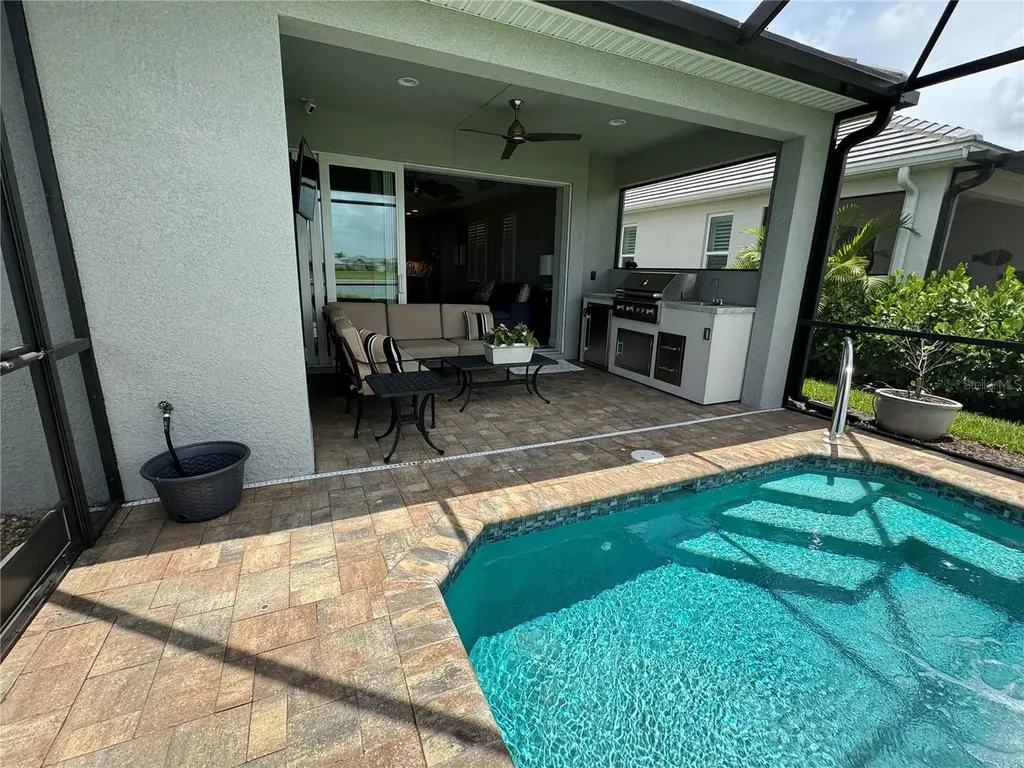 239 Okeeffe Circle Bradenton FL 34212