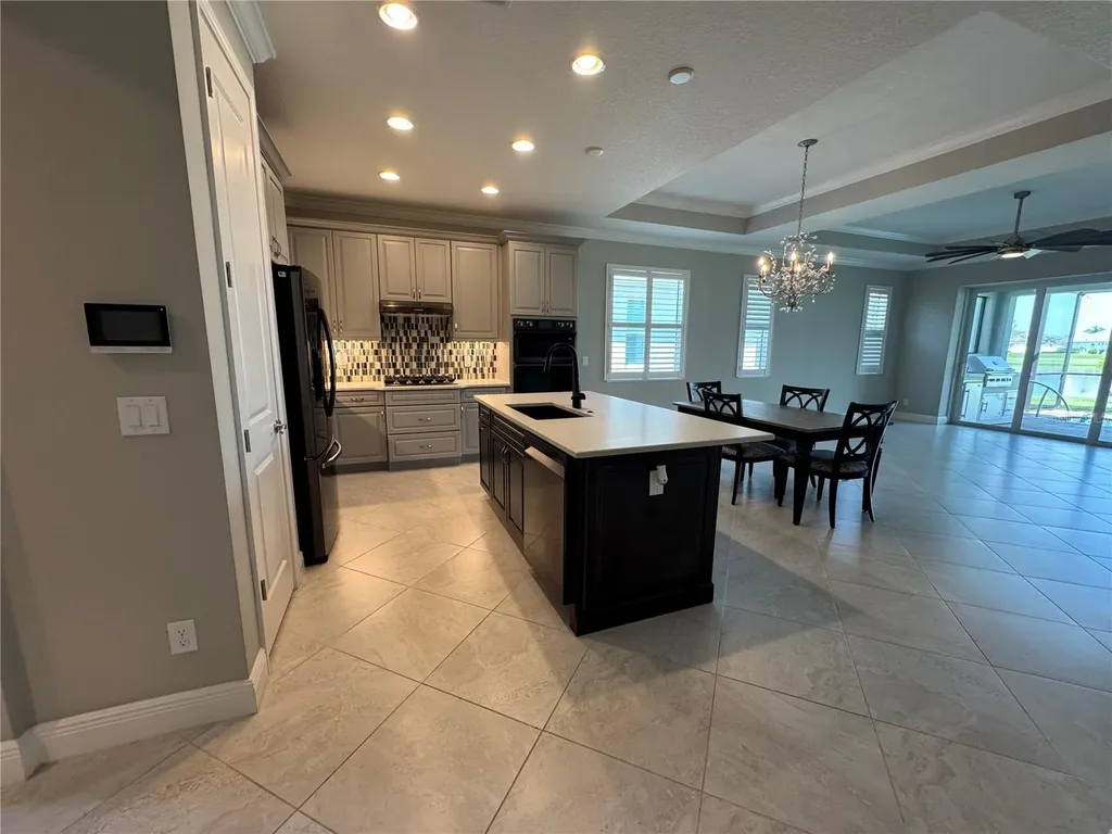 239 Okeeffe Circle Bradenton FL 34212