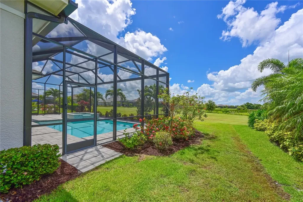 17110 Verona Place Lakewood Ranch FL 34202