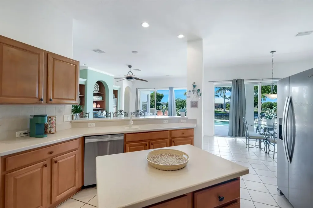 1206 NW 18th Terrace Cape Coral FL 33993