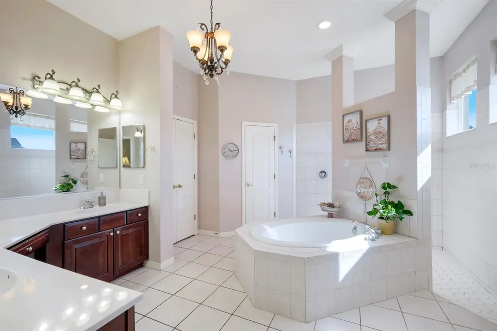 1206 NW 18th Terrace Cape Coral FL 33993