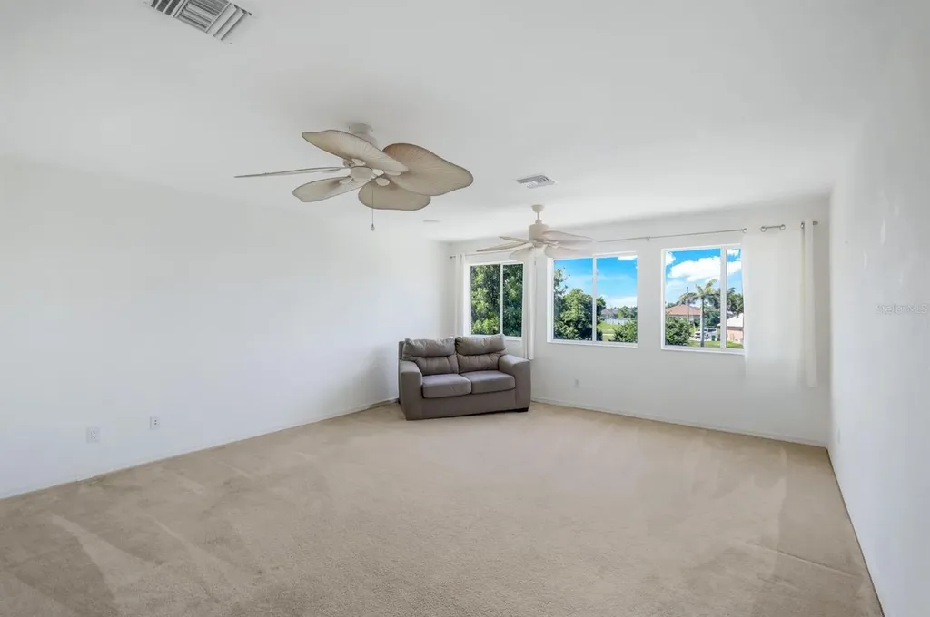 1206 NW 18th Terrace Cape Coral FL 33993