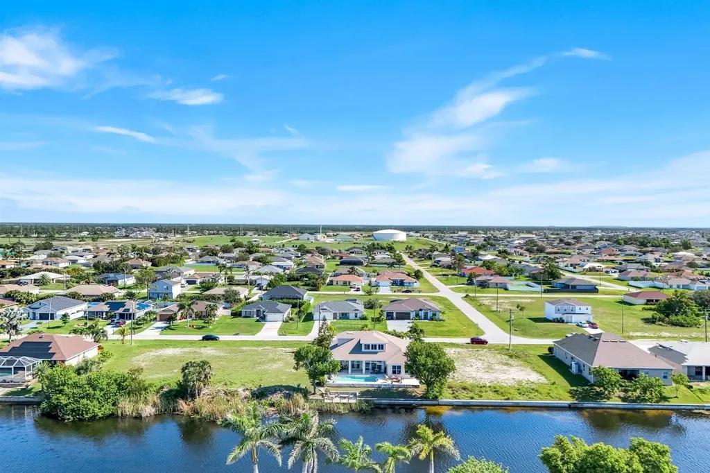 1206 NW 18th Terrace Cape Coral FL 33993