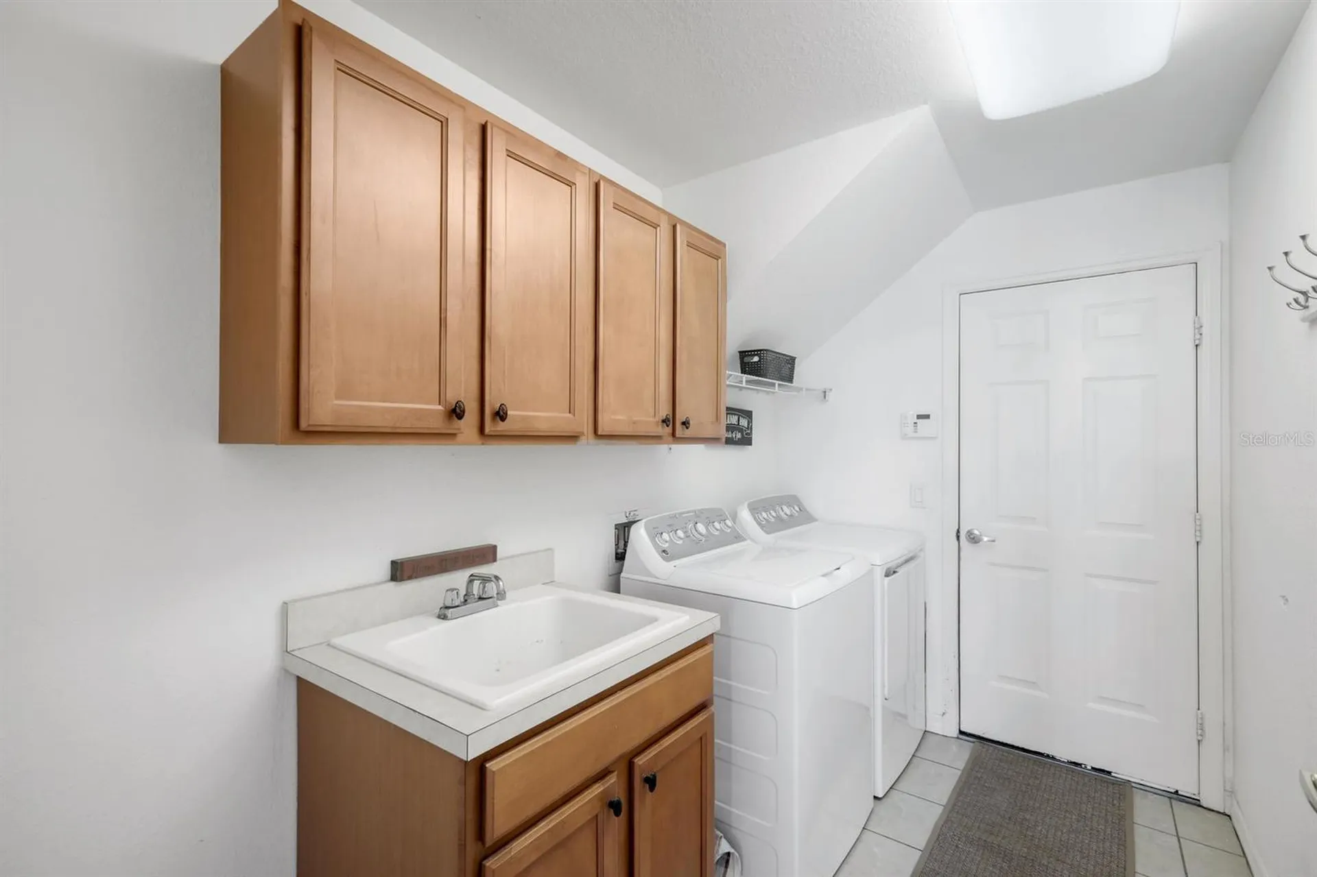 1206 NW 18th Terrace Cape Coral FL 33993