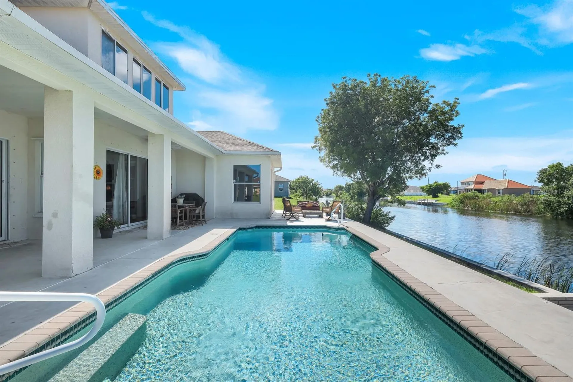 1206 NW 18th Terrace Cape Coral FL 33993