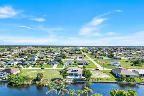 1206 NW 18th Terrace Cape Coral FL 33993