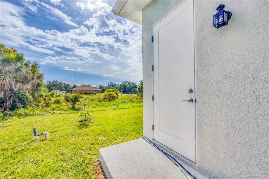 123 Ferdon Circle Port Charlotte FL 33954