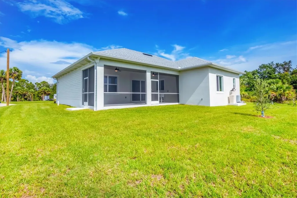 123 Ferdon Circle Port Charlotte FL 33954