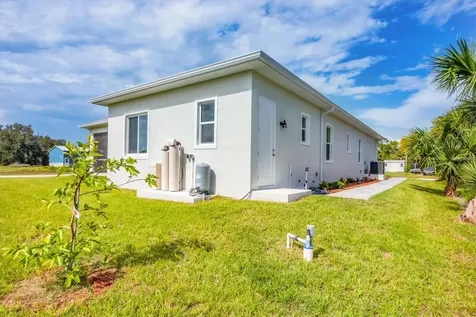 123 Ferdon Circle Port Charlotte FL 33954
