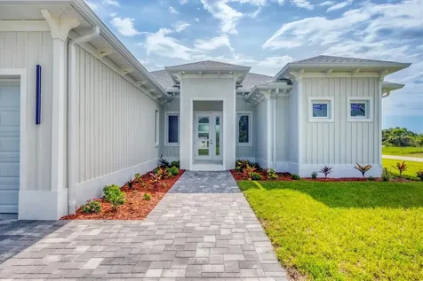 123 Ferdon Circle Port Charlotte FL 33954