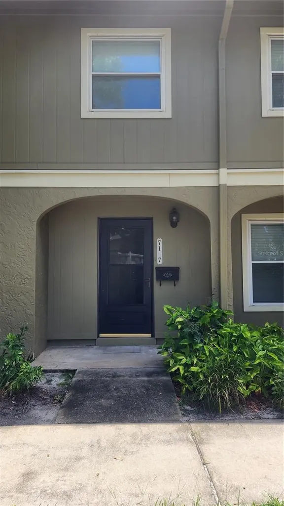 7107 Hernando Court Tampa FL 33615