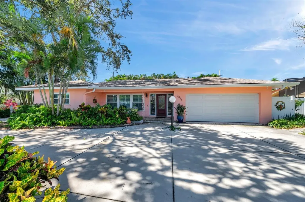 3898 49th Avenue S St Petersburg FL 33711