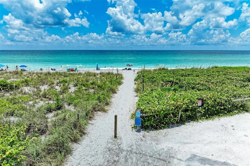 2230 N Beach Road Englewood FL 34223