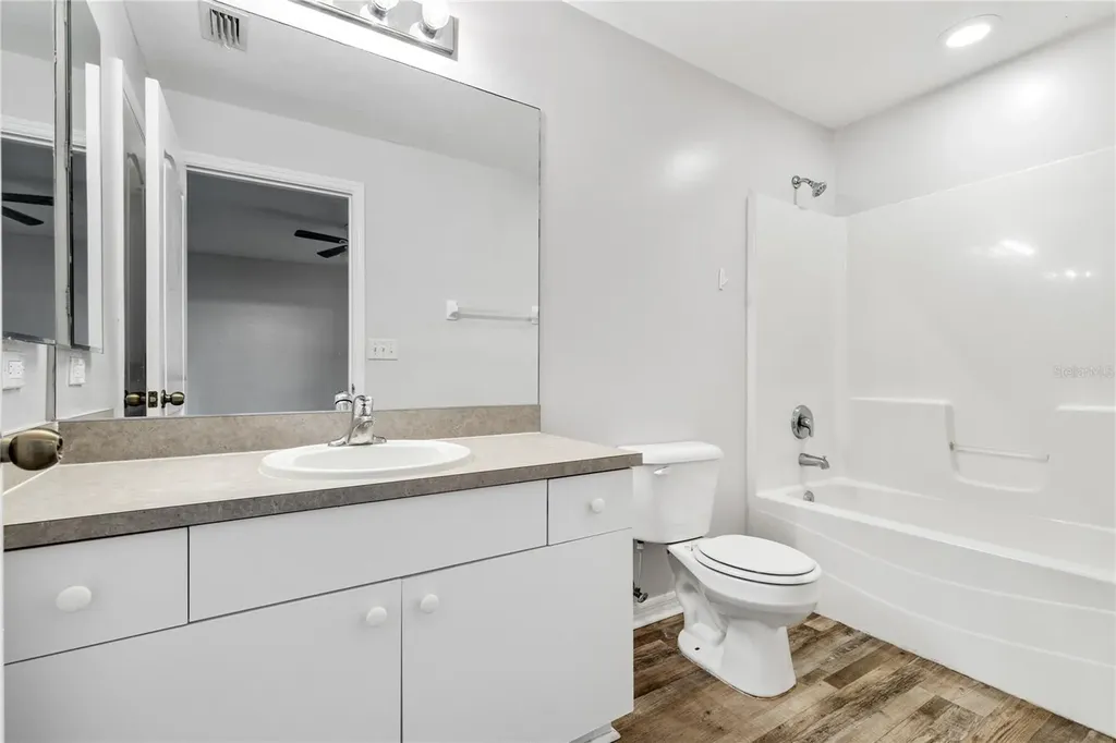 2226 NE 34th Terrace Cape Coral FL 33909