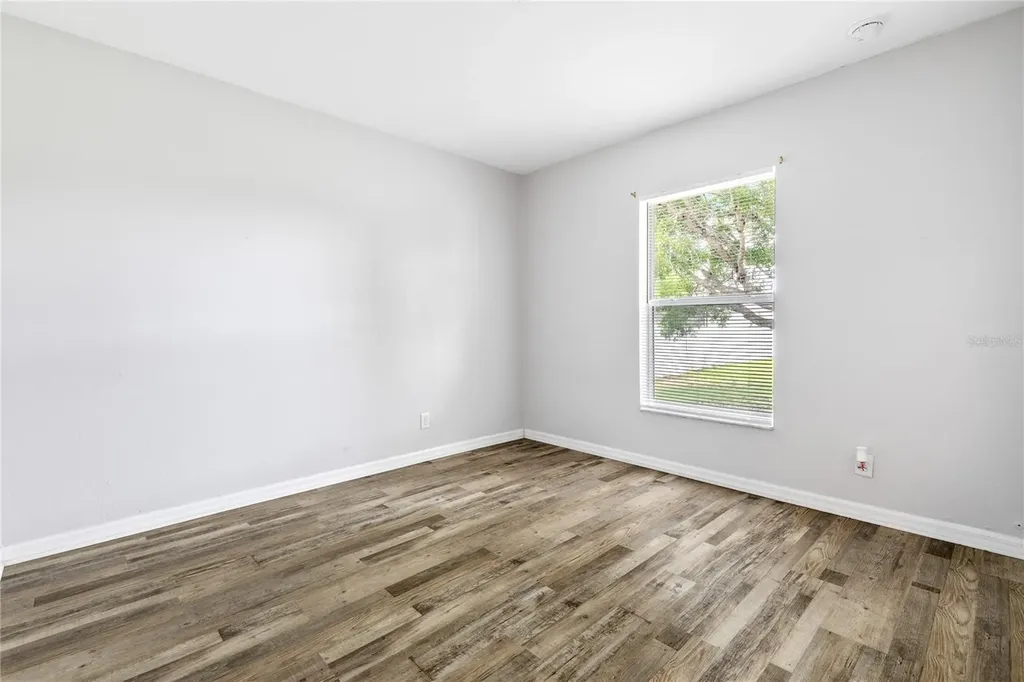 2226 NE 34th Terrace Cape Coral FL 33909