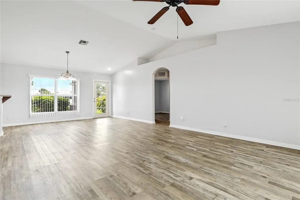 2226 NE 34th Terrace Cape Coral FL 33909