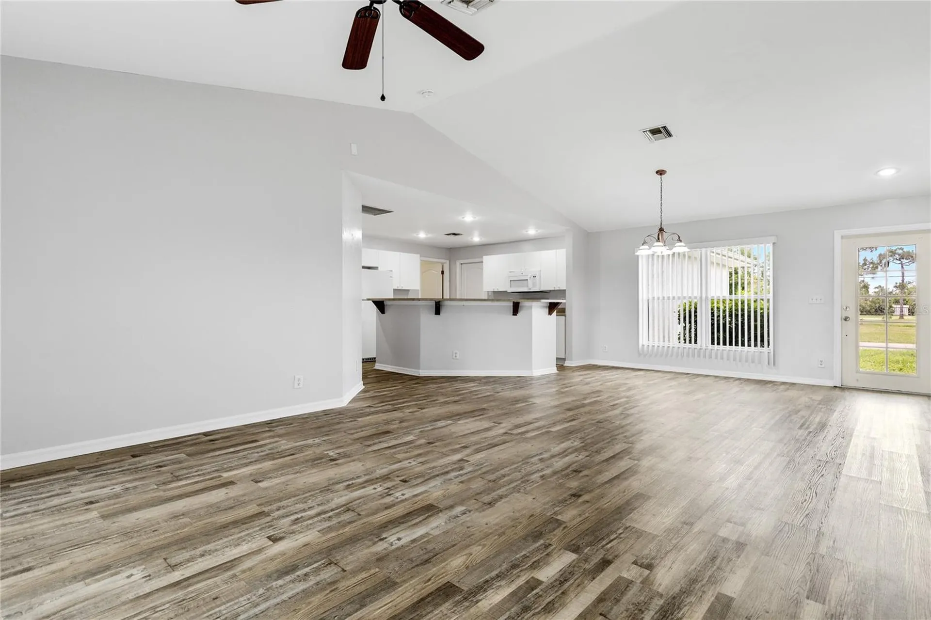 2226 NE 34th Terrace Cape Coral FL 33909