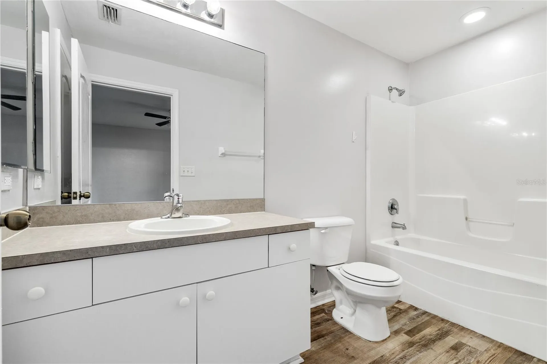 2226 NE 34th Terrace Cape Coral FL 33909