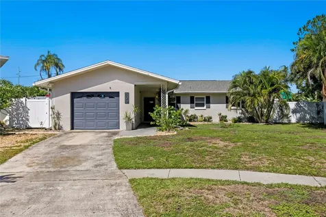 529 59th Way S St Petersburg FL 33707