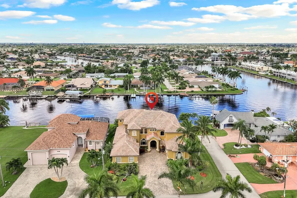 4402 SE 20th Avenue Cape Coral FL 33904