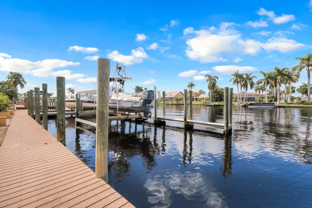 4402 SE 20th Avenue Cape Coral FL 33904