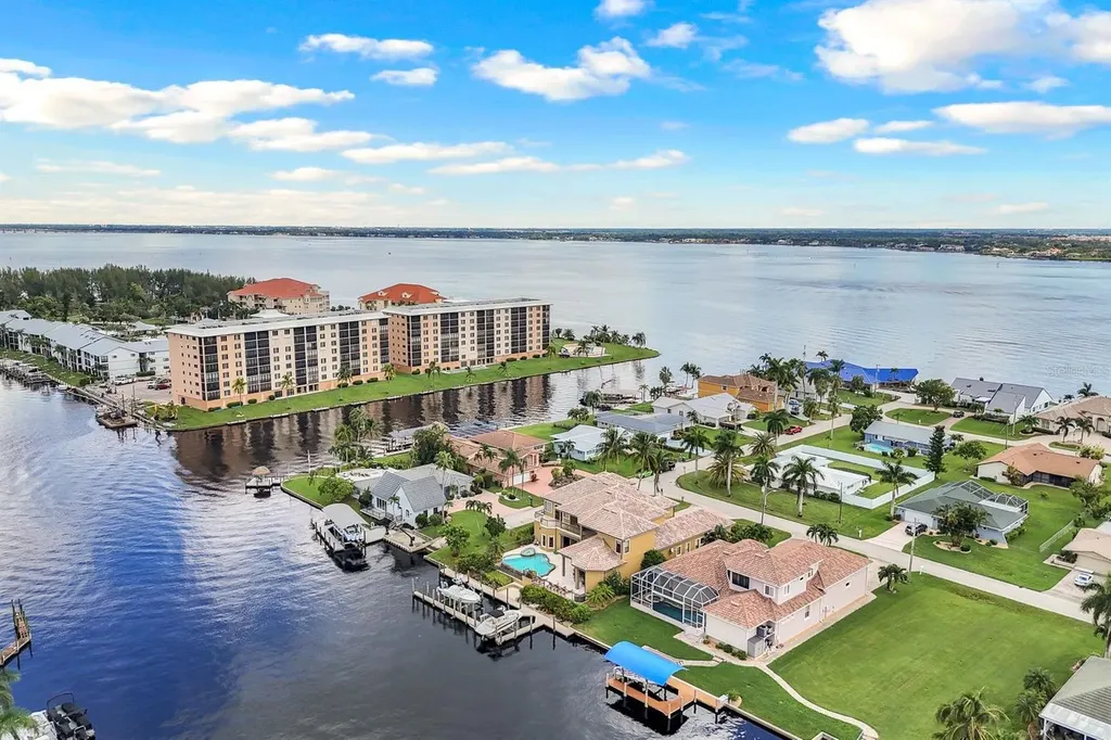 4402 SE 20th Avenue Cape Coral FL 33904