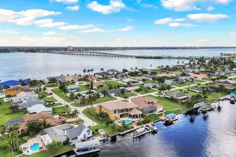 4402 SE 20th Avenue Cape Coral FL 33904