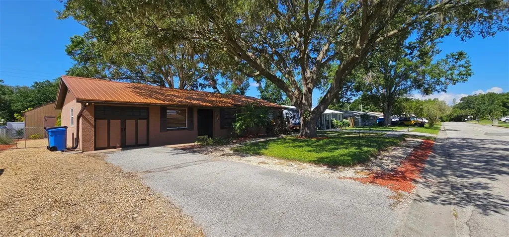 3304 Alamar Street Lutz FL 33558