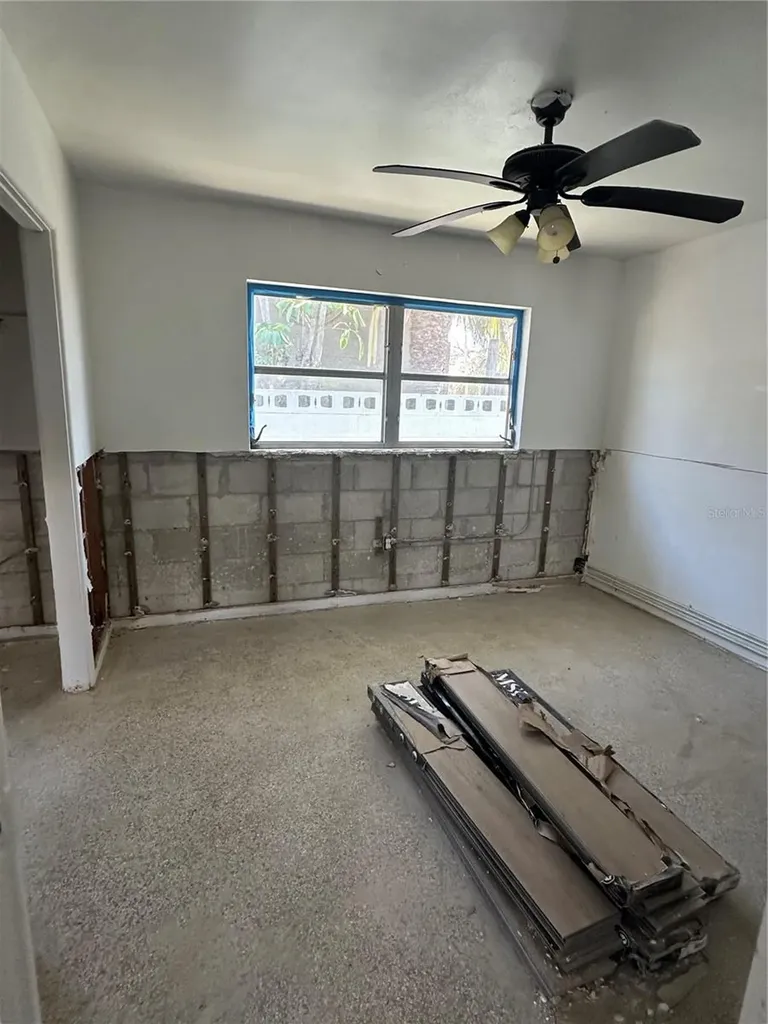 13434 1st Street E Madeira Beach FL 33708