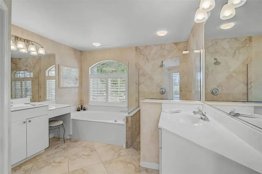 2016 White Feather Lane Nokomis FL 34275