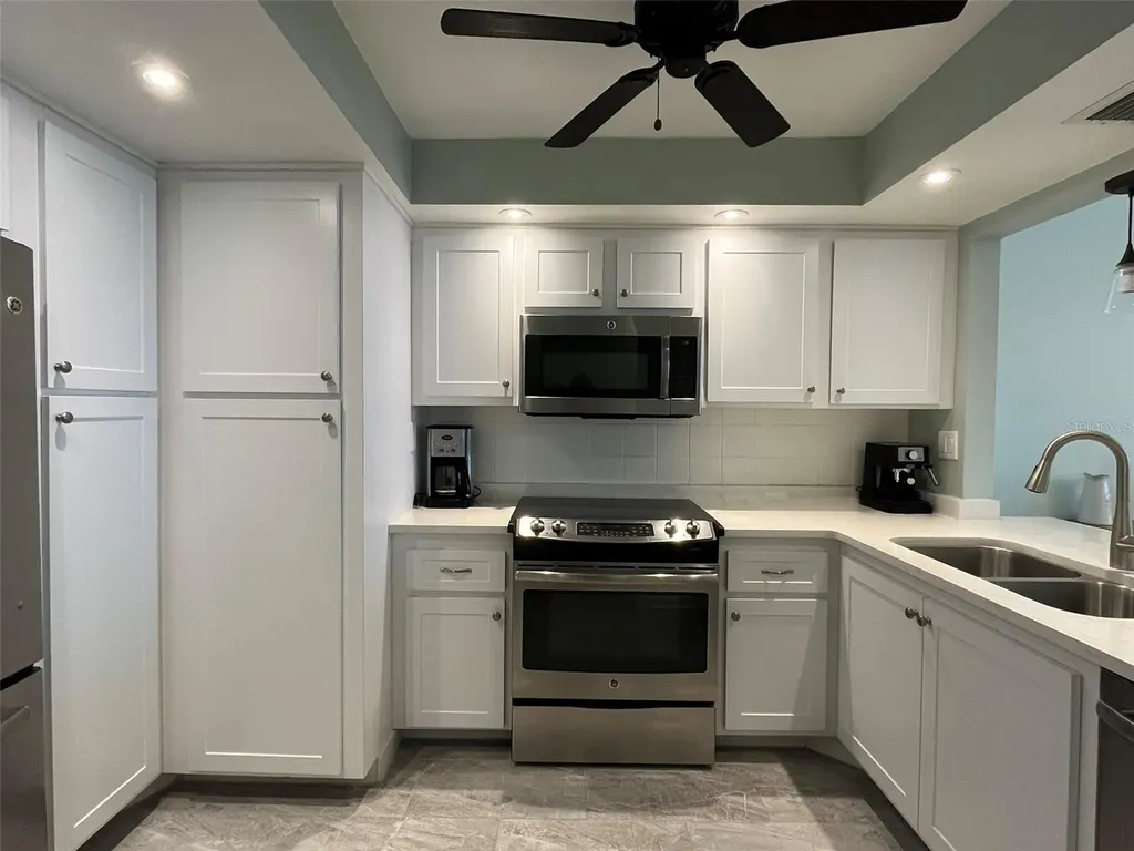 6218 Palma Del Mar St Petersburg FL 33715