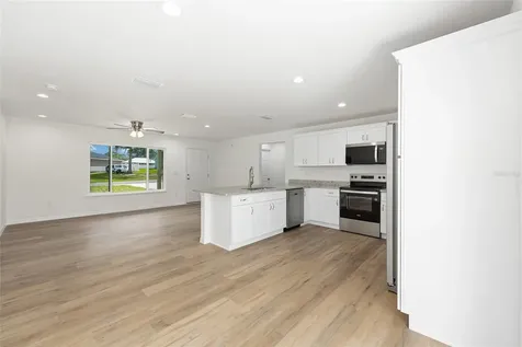 13031 NE 7th Loop Silver Springs FL 34488