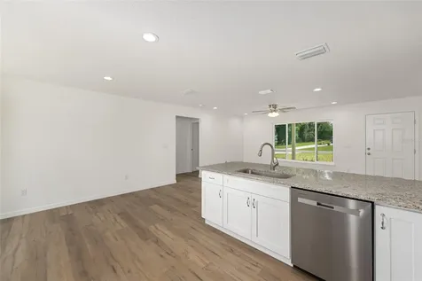 13031 NE 7th Loop Silver Springs FL 34488