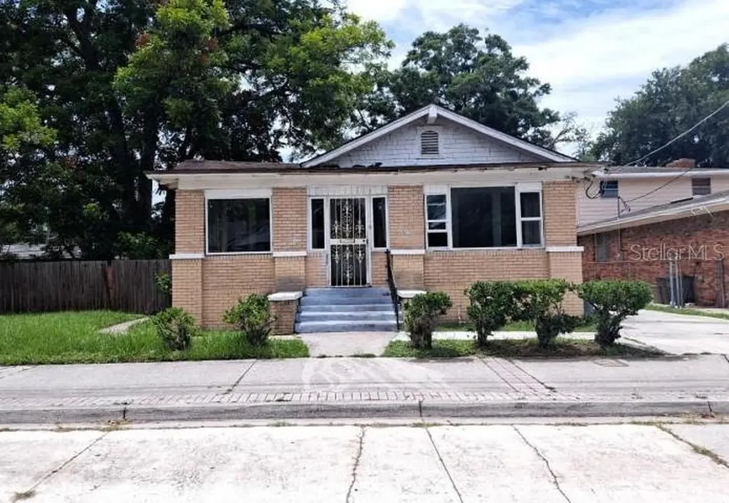 2010 N Myrtle Avenue Jacksonville FL 32209