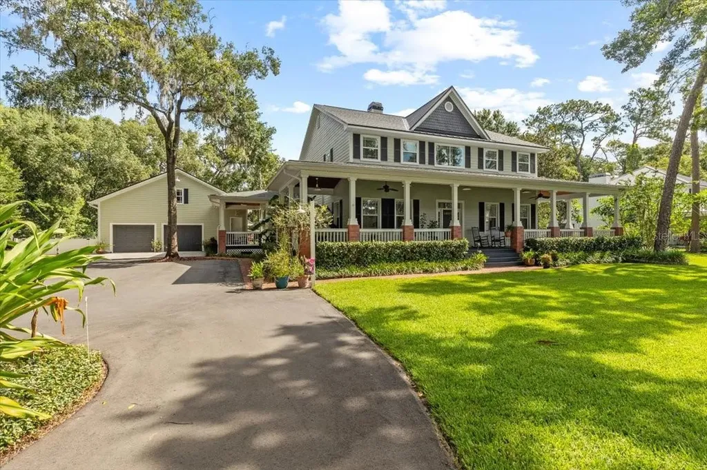 523 2nd Avenue SW Lutz FL 33548