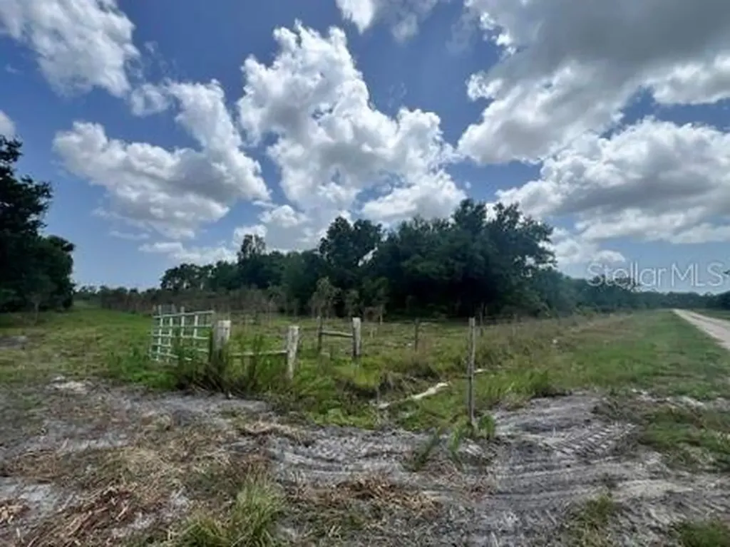 21041 Granville Road North Fort Myers FL 33917