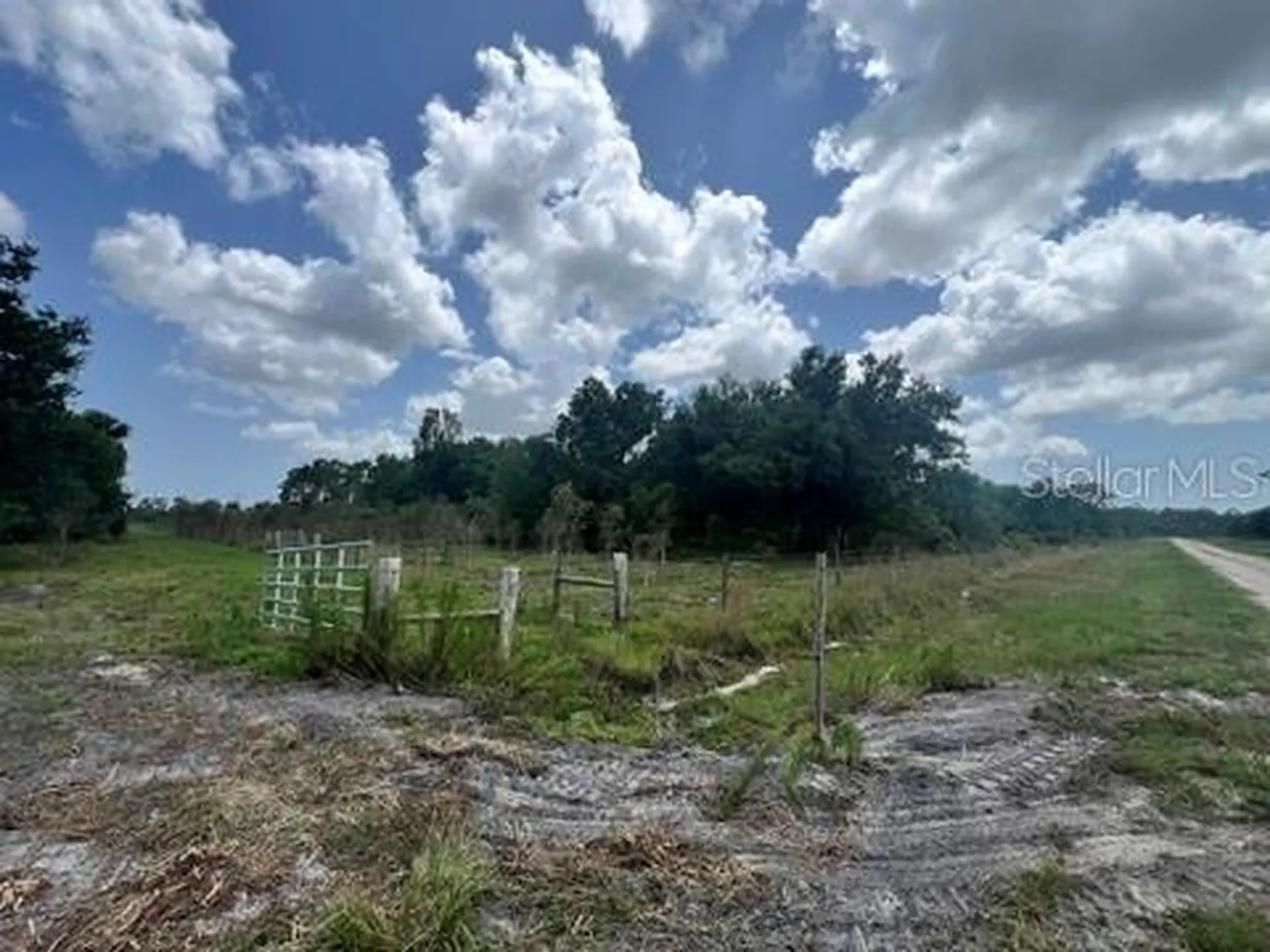 21041 Granville Road North Fort Myers FL 33917