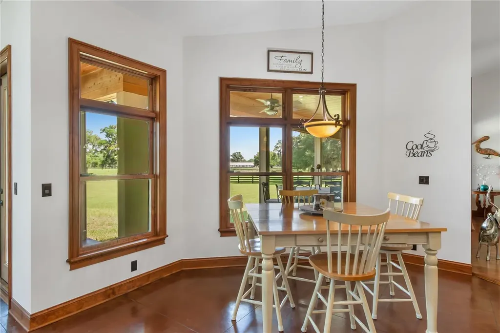 6140 NW 145th Avenue Road Morriston FL 32668
