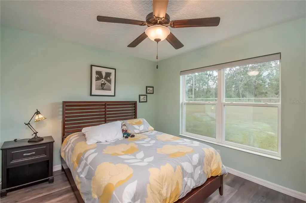 6140 NW 145th Avenue Road Morriston FL 32668