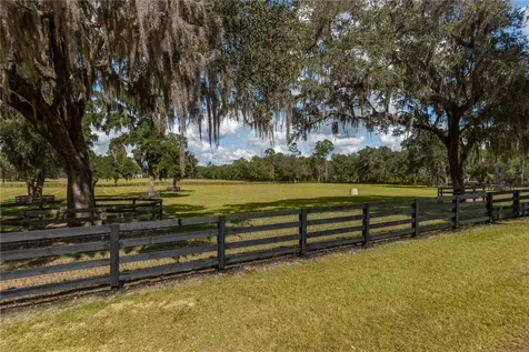 6140 NW 145th Avenue Road Morriston FL 32668