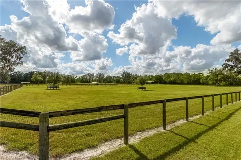 6140 NW 145th Avenue Road Morriston FL 32668